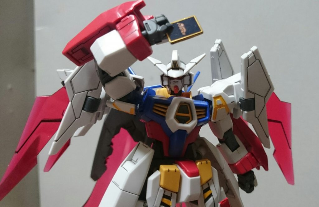 ・カードマグナムでは緑一色だったものがトライエイジのロゴに変更。縁のゴールドは側面までは補えてないのでゴールドで塗装してからシールを貼ったら見映えが良くなるっス