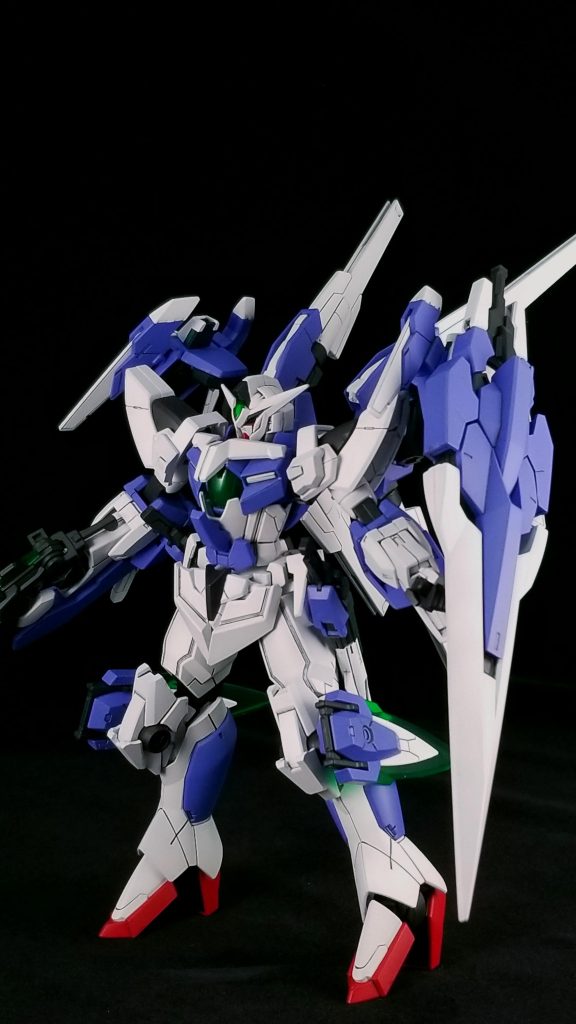 基本アイガンダムを使用しており、顔はアリオスのマスクに変更。胸はクアンタのフロントアーマーとエクシアの胴体パーツを接着。肩はアスタロトのパーツを接着。膝に00ガンダムセブンソード/Gのパーツを接着。  