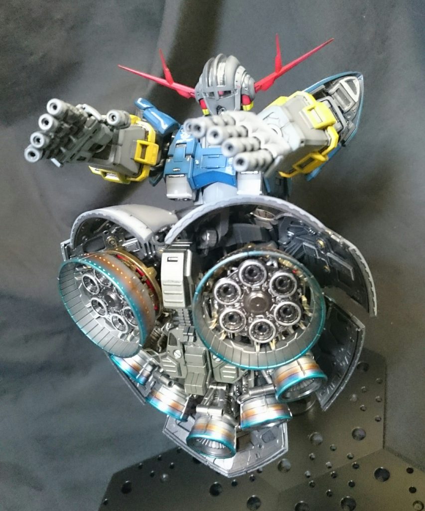 スカート内部はとても密度が高くて見応えがあります。