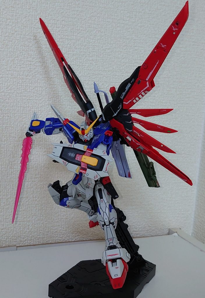 デスティニーっぽくないフラッシュエッジのビームソードモードシールドで防御