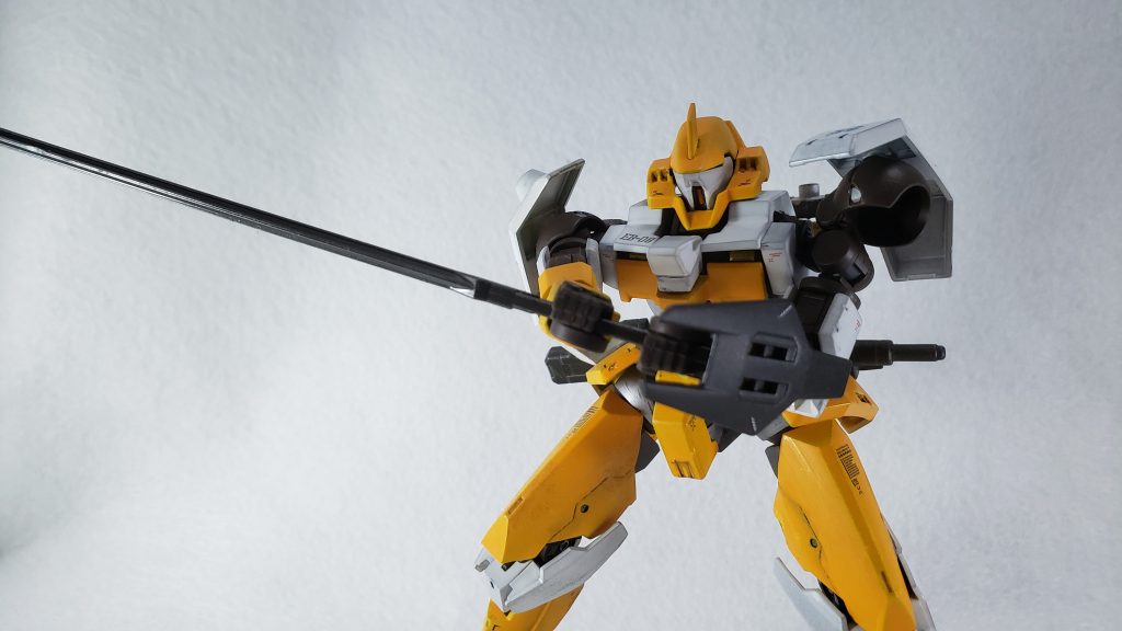 両手持ちはほとんどこのポーズしか取れません。