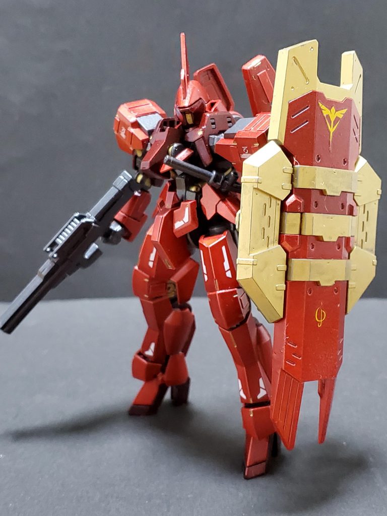 シャアを色んな機体に乗せたいなと突然思い立ったのでとりあえずちょっと改造してみました。