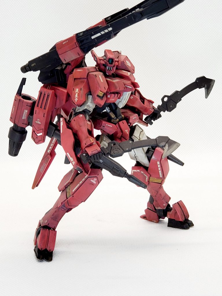 ロングバレルでの立ち姿バックパックが大きいのでバランスを取るのに手間取りますね