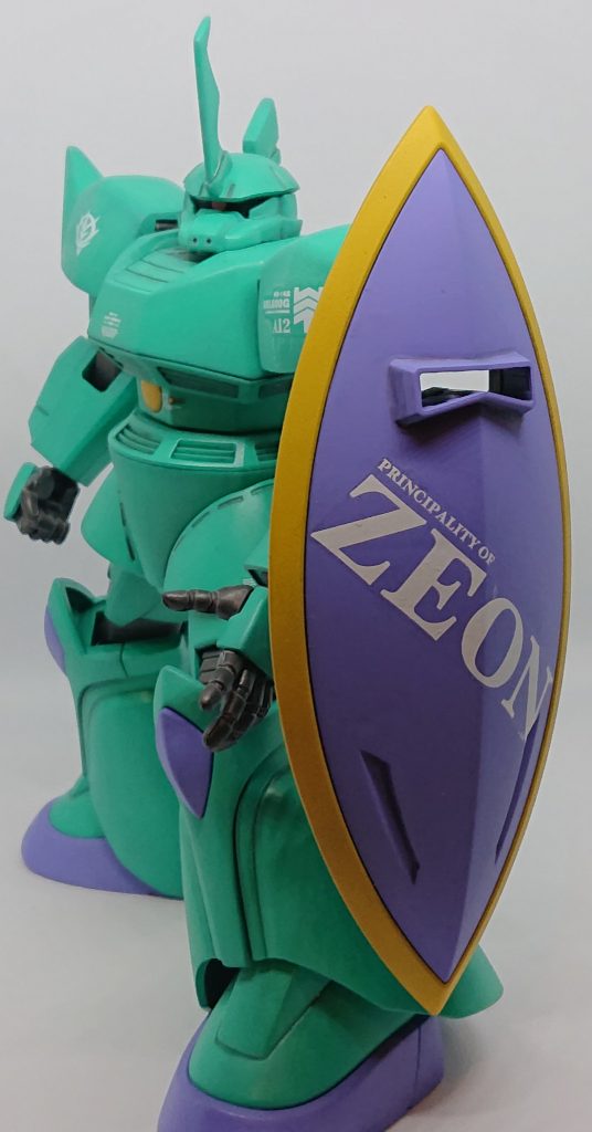 シールドのデカールは今回の一番のお気に入りです。