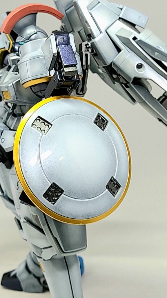 盾が一番ツヤツヤ感が伝わりやすいかな(*・∀・)