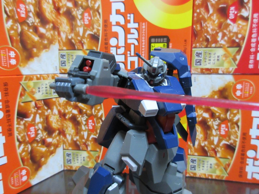 グレネードはどうしても使いたいので右腕部に移植。