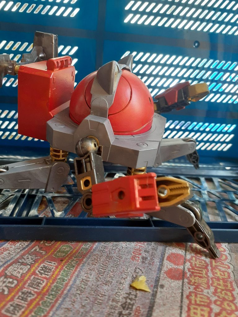 アームには、EZ-SRのパーツ。 