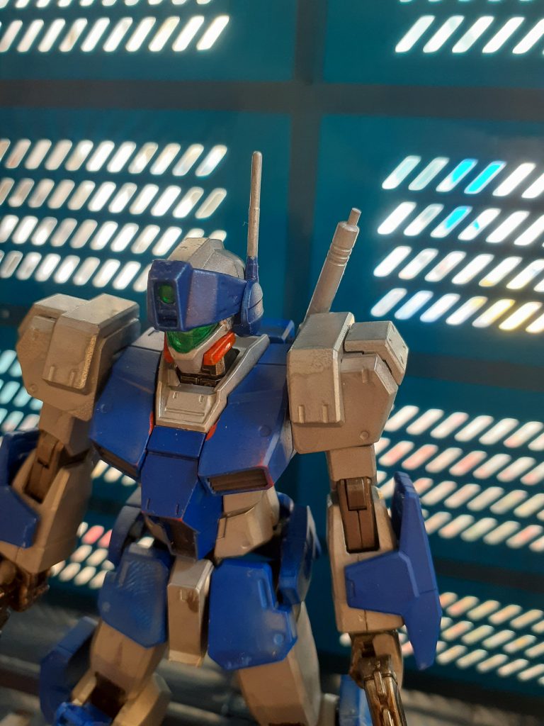 頭部はジムスナイパー 