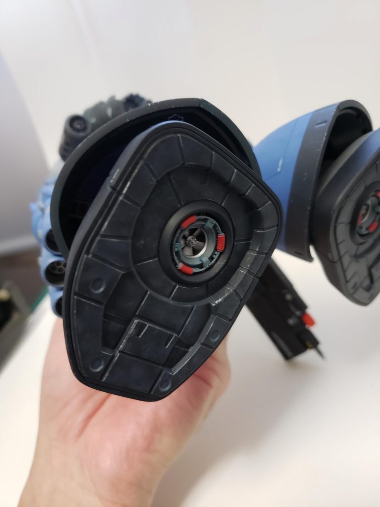 足裏はバーニア部をくり抜いてスクリューディテールを追加しました。最後までご覧いただきありがとうございました。