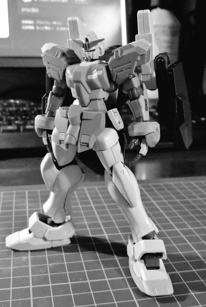 ■製作工程ジャンクの山から組み上げた段階です。この時点でだいぶ形が出来上がっていたので満足していました。