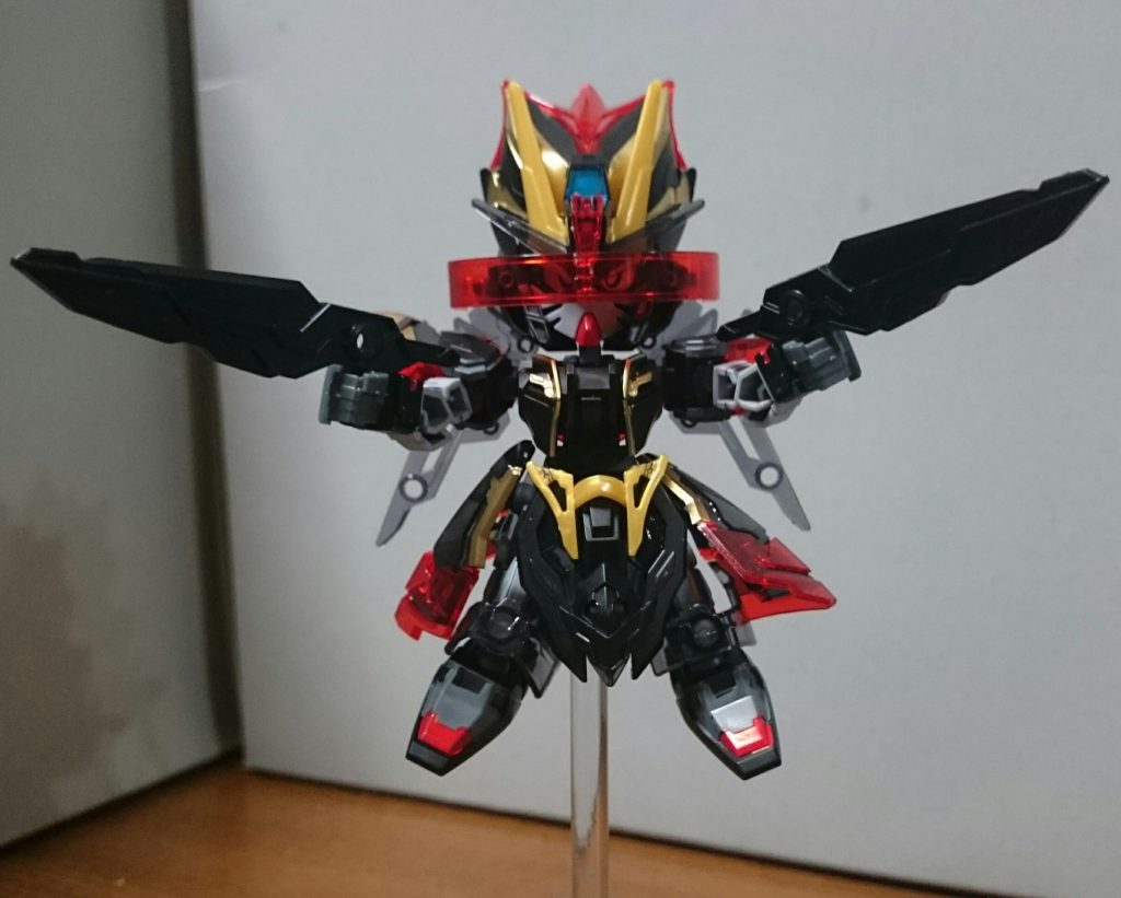 クリアパーツはツインアイがちゃんと綺麗に見える程度の透明度スね