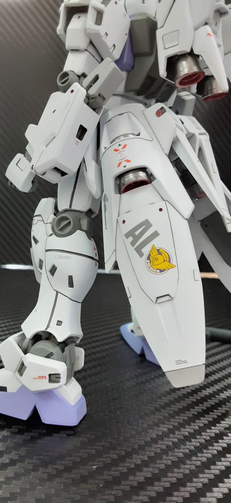 ずっと使ってみたかったアルビオンマークのデカール。ようやく機会が来ました。