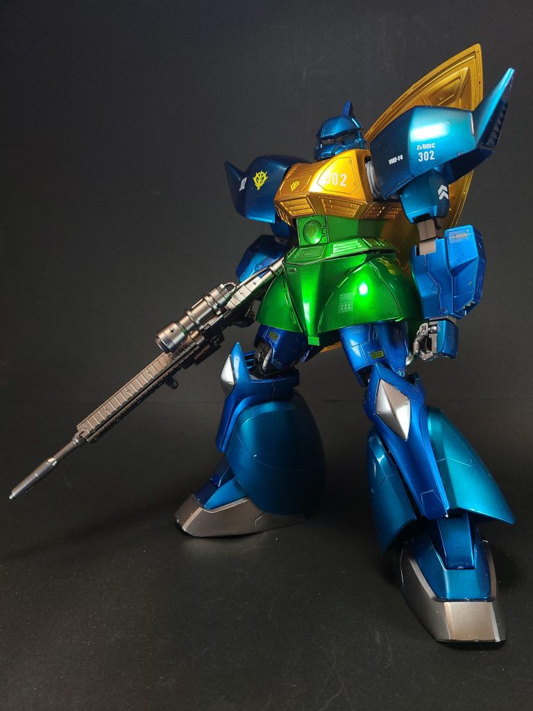 その後、本機は「YMS-15 ギャン」に圧倒的な大差をつけ、次期主力MSとして制式採用された[9][注 2]。数値上の機体性能はガンダムと同等以上と、一般量産機としては破格の高性能を誇っており、量産があと1か月早ければ一年戦争の行く末が変わっていたかも知れないとも称された[11]。なお、この次期主力機をめぐる競作という設定は、ムック『ガンダムセンチュリー』が初出である。以後、メカニックデザイン企画『モビルスーツバリエーション (MSV)』などプラモデルの解説やゲームでは、この設定が使われている。