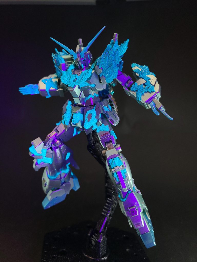 『機動戦士ガンダムNT』においては、宇宙世紀0097年頃には本機と2号機（バンシィ・ノルン）の二機が、宇宙世紀0096年時点の人類には扱いきれない 技術的特異点「シンギュラリティ・ワン」と呼称され危険視されている[76]。このため地球連邦政府とミネバ・ラオ・ザビにより、サイコフレーム研究も含めて2号機と共に解体・封印の処置が施された[77]と公表されている。しかし1号機については同作内において、何処かのハンガーで未起動のまま保管されている。