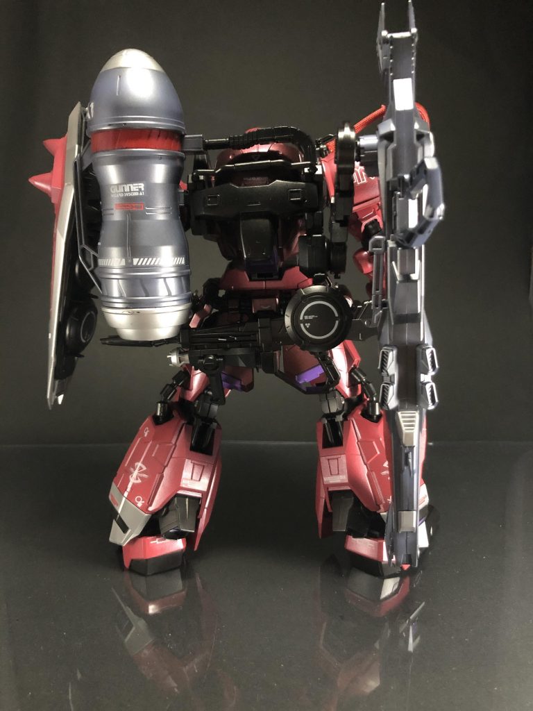 背面のグレーと胴体の小豆のメタリックが個人的によくできたなぁと思います。 