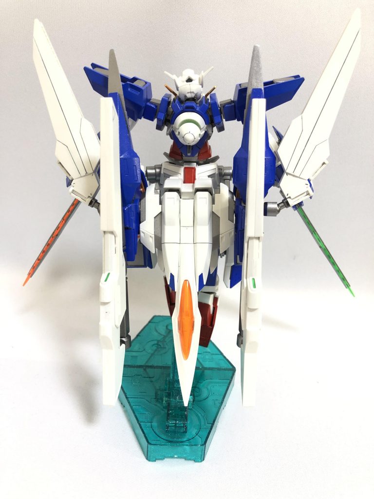 支援機はオーライザーをベースとしており、合体機構は原型機のものをそのまま利用している。ガンダムエクシアは背中にGNドライヴとコーンスラスターを背負っているため、腰部に新設されたジョイントへ合体する。任意のタイミングで合体の解除が可能。解除後は本体が単独で近接戦を仕掛けながら、支援機を戦域から離脱させ、サテライトシステム経由での粒子補給を行わせる戦術を基本とする。支援機単独での高機動戦に移行することもでき、エクシアの格闘性能とキュリオス以上の機動力を使い分けることが可能。