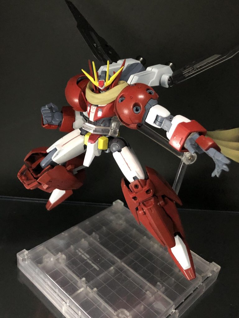 なんかいつもゴツイの作ってるせいでなんか寂しくなったので手癖でフライトユニット的なものを作りました！