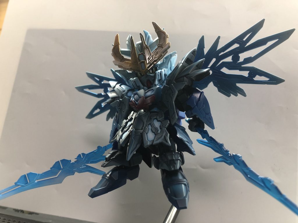 仮組み後、どんな感じにすれば劇中再現出来るか念入りに位置や文字のサイズ感を決めます