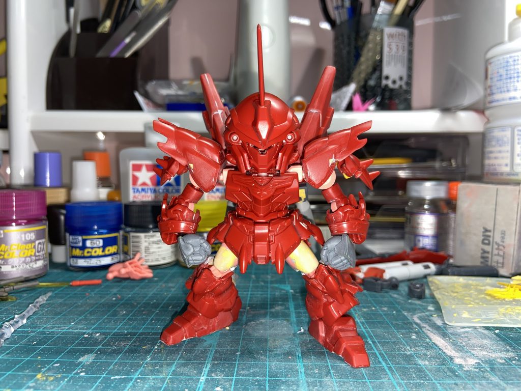 二の腕はEXスタンダードをそのまま使用。肩との接続は市販のボールジョイントパーツを使用。