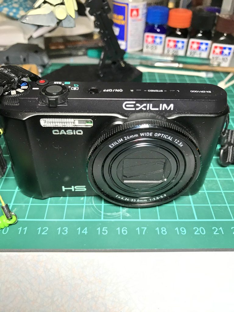 作品名：<p>特別な工具は特に使ってないなーなんて思ったら、撮影に使っているデジカメがなかなかナイスなカメラなんです。 古いデジカメなんですが、CASIOのEXILIM EX ZR-1000って機種です。 このカメラには全焦点マクロモ […]</p>