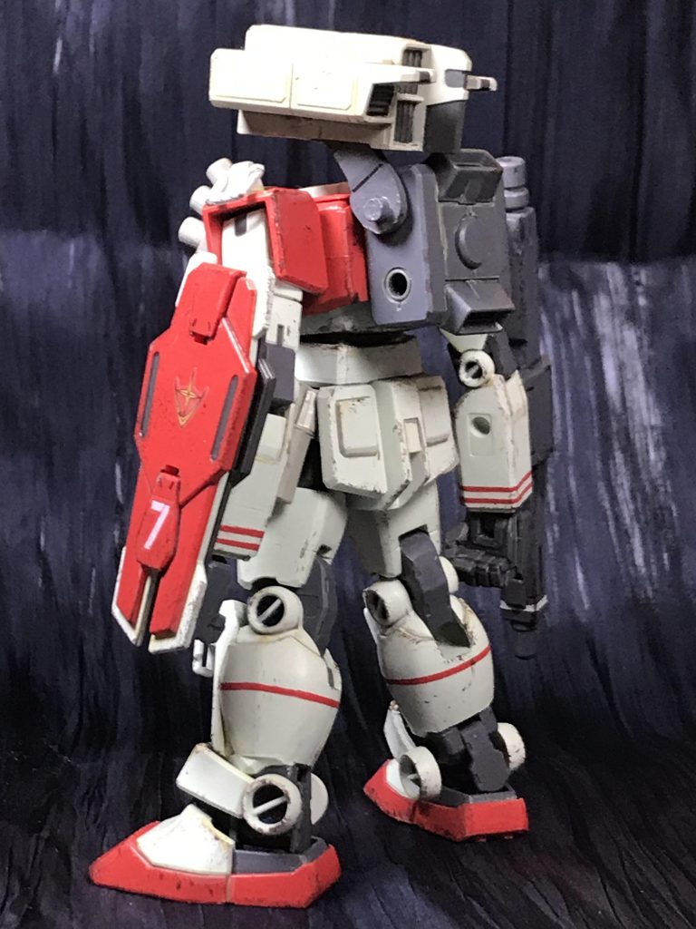 今回は聞き齧り見様見真似で、上手い方の筆塗りテク真似てみたりスポンジチッピング初体験してみたりしました。段々と塗装が苦痛にならなくなってきました。皆様お世話になっております。