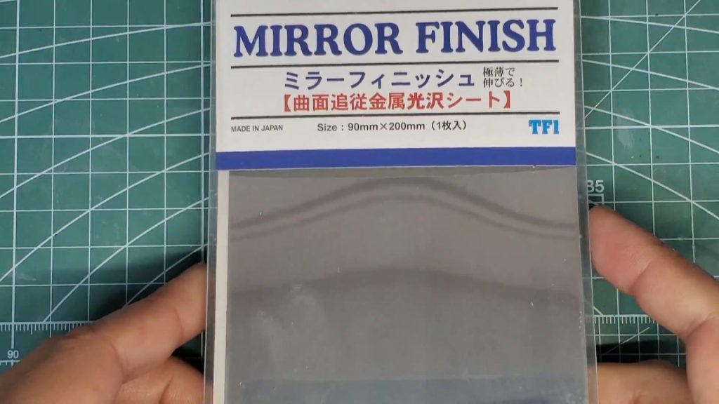 ミラーフィニッシュに100均のカラーテープを貼りました。詳しくはブログで紹介しているのでご興味あればぜひ!