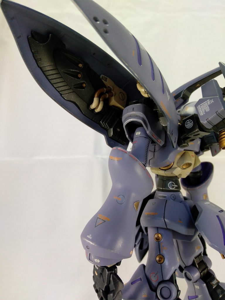 デカールは相変わらず、規則性のないでたらめ貼り( ´艸`)スケボーとかに貼るみたいに感性にまかせて適当にべたこん貼るの好きなんです。