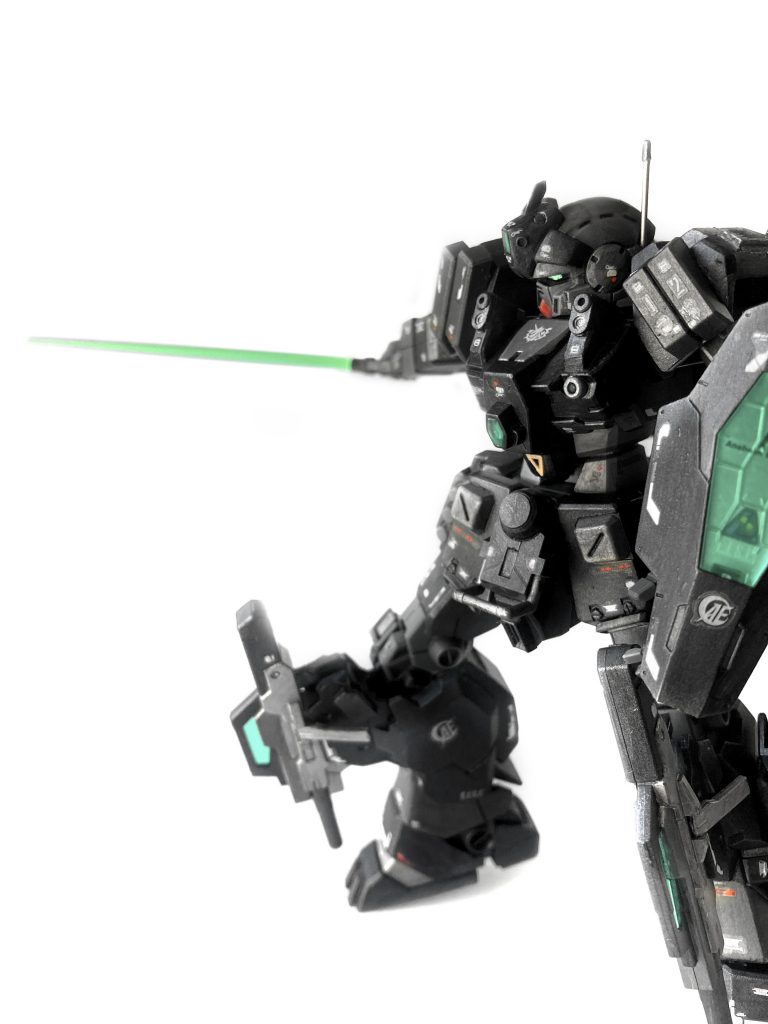 右腕に装備されているビームサーベル。