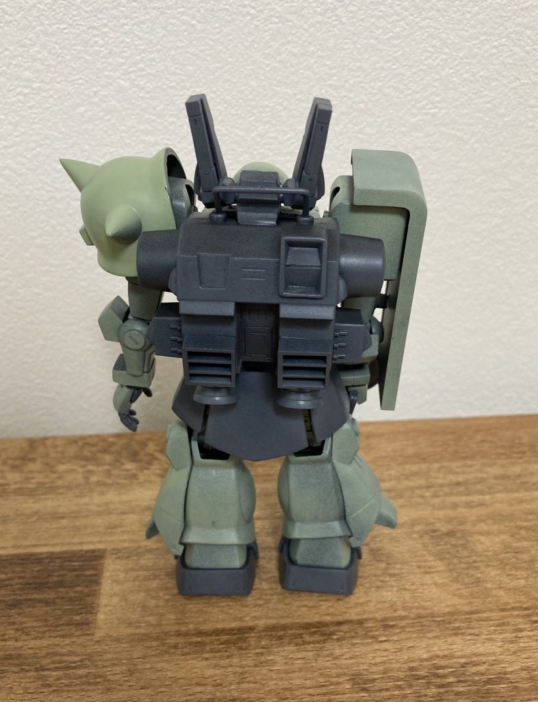 やたらと大きいバックパック。