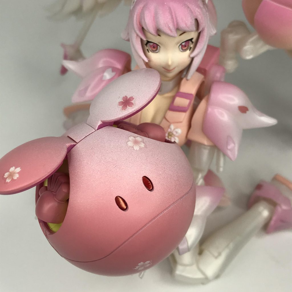 先日作ったすーぱーふみなとともに。さて次はなにを桜カラーにしましょう♪(^^)