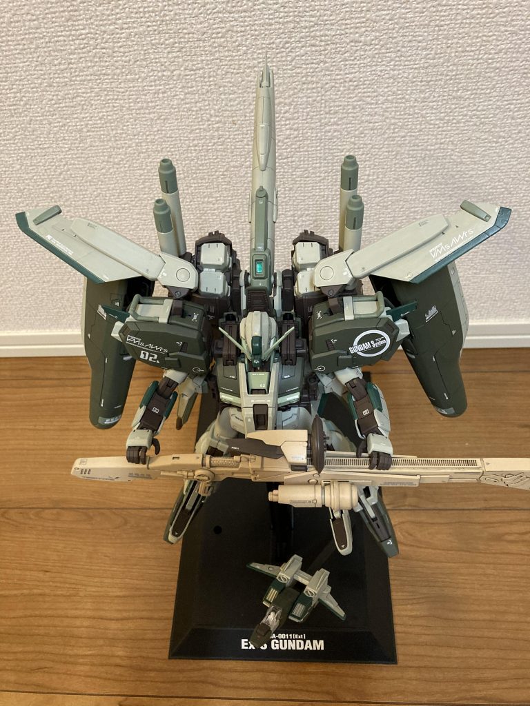 なかなか塗装も上手くいかず、スミ入れも粗が多く…、細かな反省点は多々ありますが、出来上がったらなんとも言えない満足感が味わえる、そんな感じの、です。ご覧頂きありがとうございました。