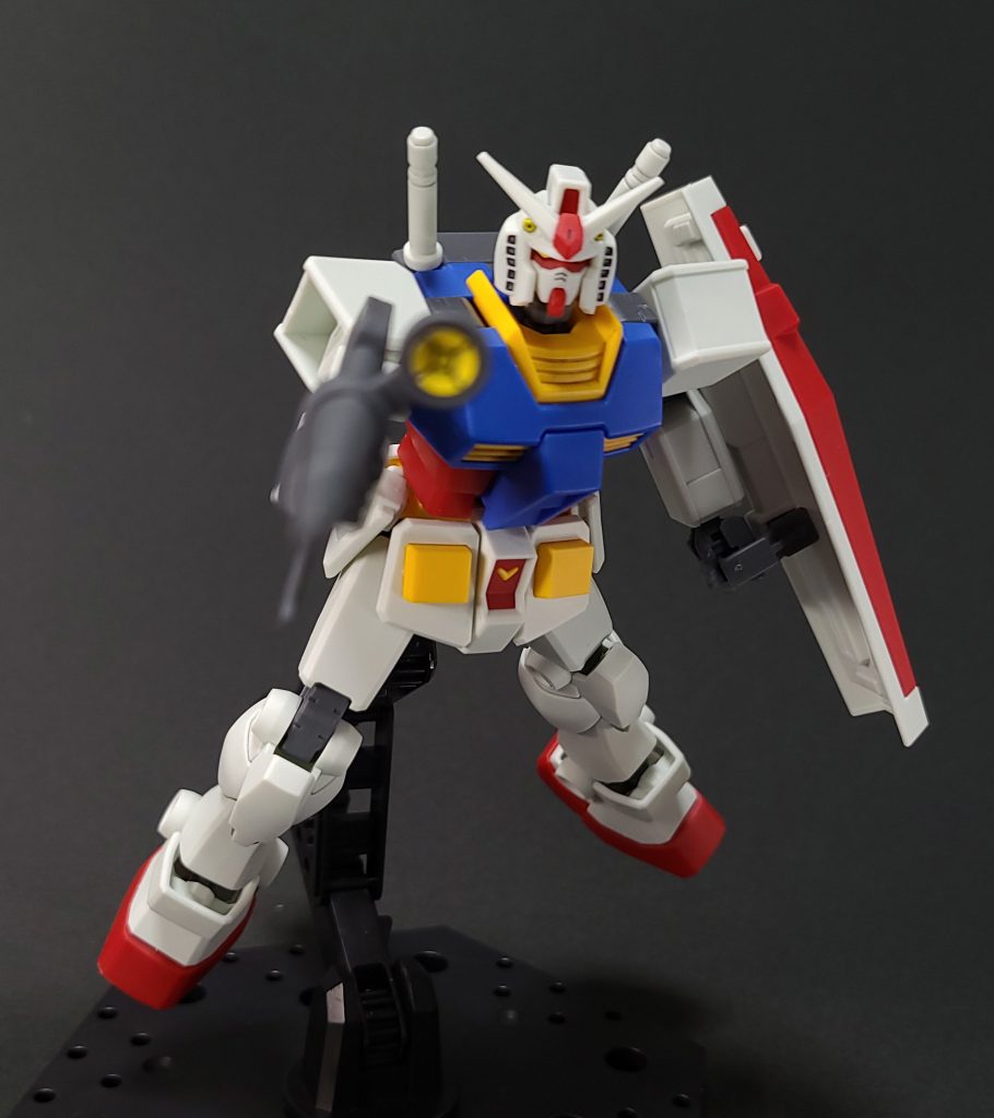 製作小話脚部の合わせ目処理とケガキ針でのモールド彫り直しとスミ入れそして部分塗装とつや消しを行いましたエントリーグレードは作っていてとてもたのしいです胸部と腹部のパーツ分けにはガンプラの進化を感じました最後に最近は作ったガンプラの写真を撮るのがたのしいですポーズの引き出しがあまりないのでどうにかならないかと奮闘しています今回はISO感度を変更し三脚を使ってみましたいい方向へ変化していればいいなと思いつつ自分では違いがはっきりと表せませんこの辺りは好みの問題かもしれませんねそれではここまで見ていただいてありがとうございました春が近づいていますがまだ寒い日もあるようです体調を崩さないようにお過ごしくださいませ🌸