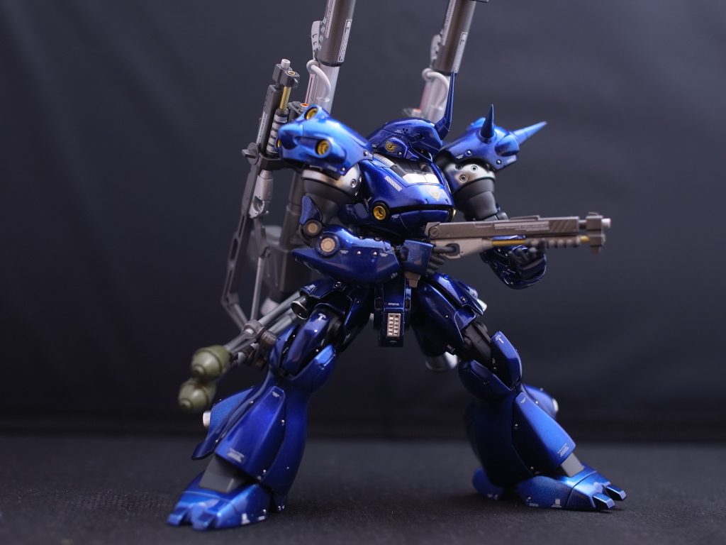 古いキットですが、可動範囲も良く、アクションポーズも様になります。