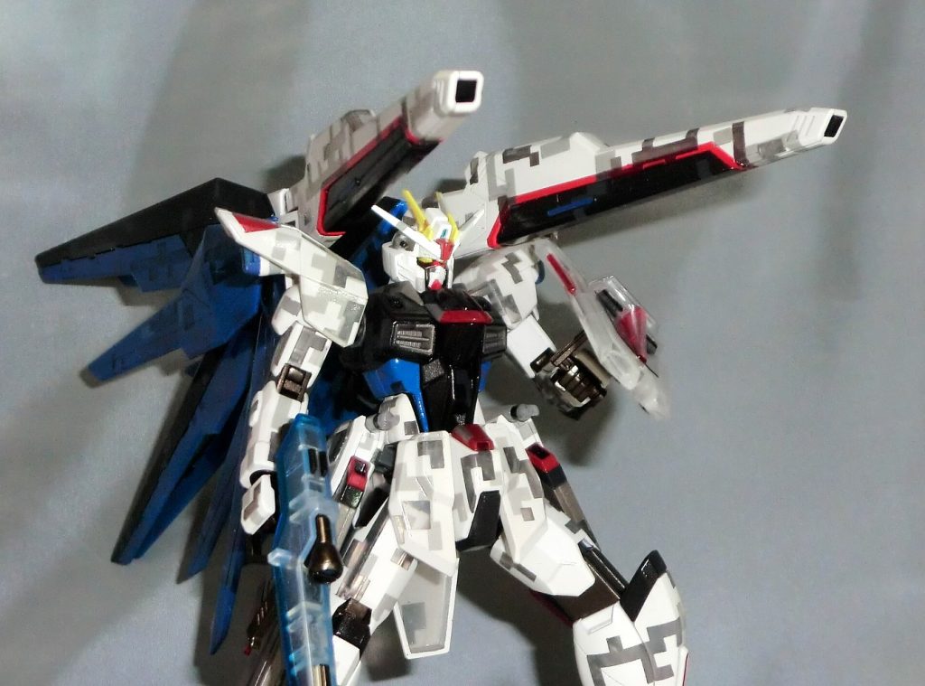 HGCEフリーダムガンダム(フェイズシフト起動時)–5枚目/制作者:@infieth