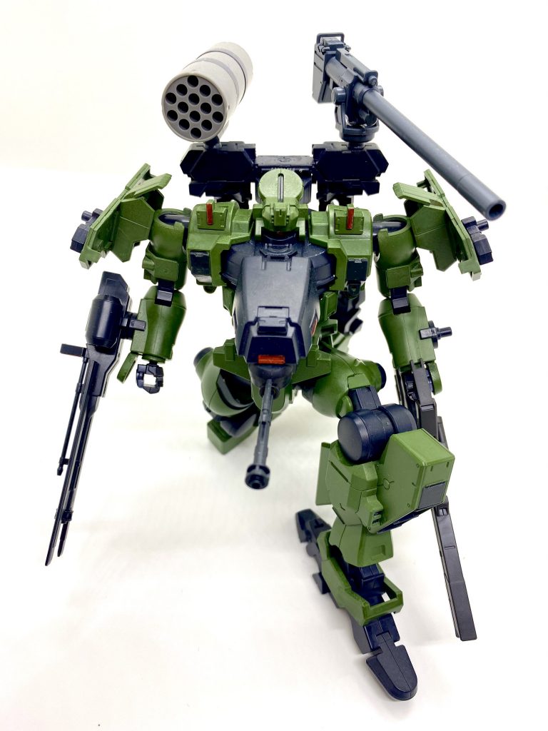 元よりブンドドしやすいティエレンが素体ですし、ニースラスターのお陰で膝立ちも無理なく出来ます。