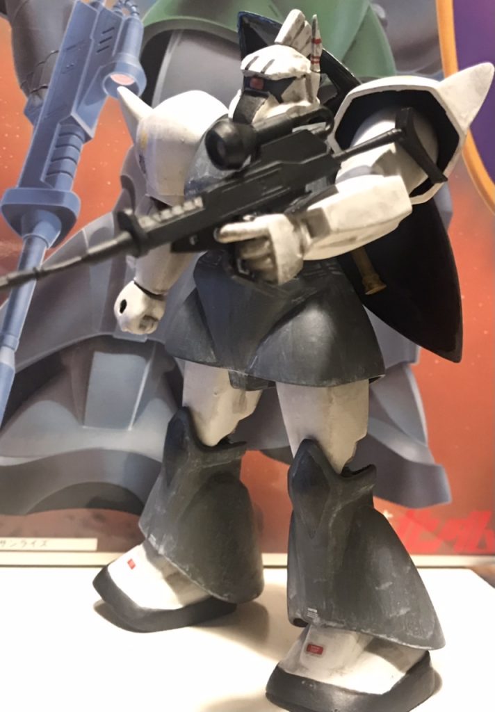 (頭部改修前)hgザクを内部に使っていて、銃を構えるのは見られるぐらいにはできます。MSVのザクの、ブレードアンテナが横に付いている設定を踏襲しています。