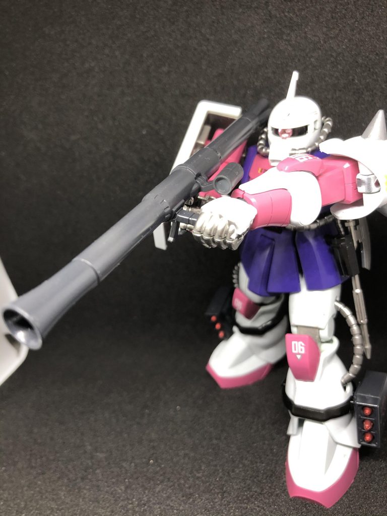 ハマーン•カーン専用HGザクⅡ–4枚目/制作者：ジジさん