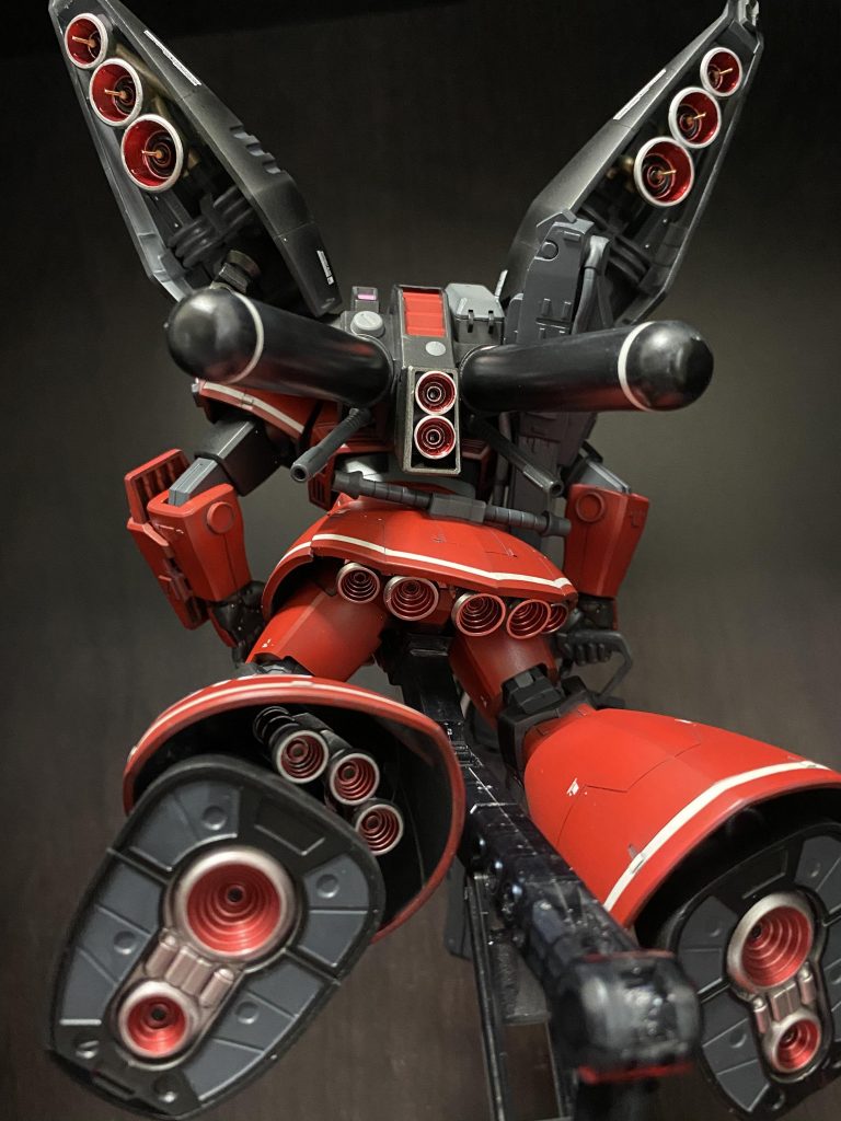 バインダーをバックパックに移設した他、スカート内のバーニア増設、プロペラントタンク大型化をしています。