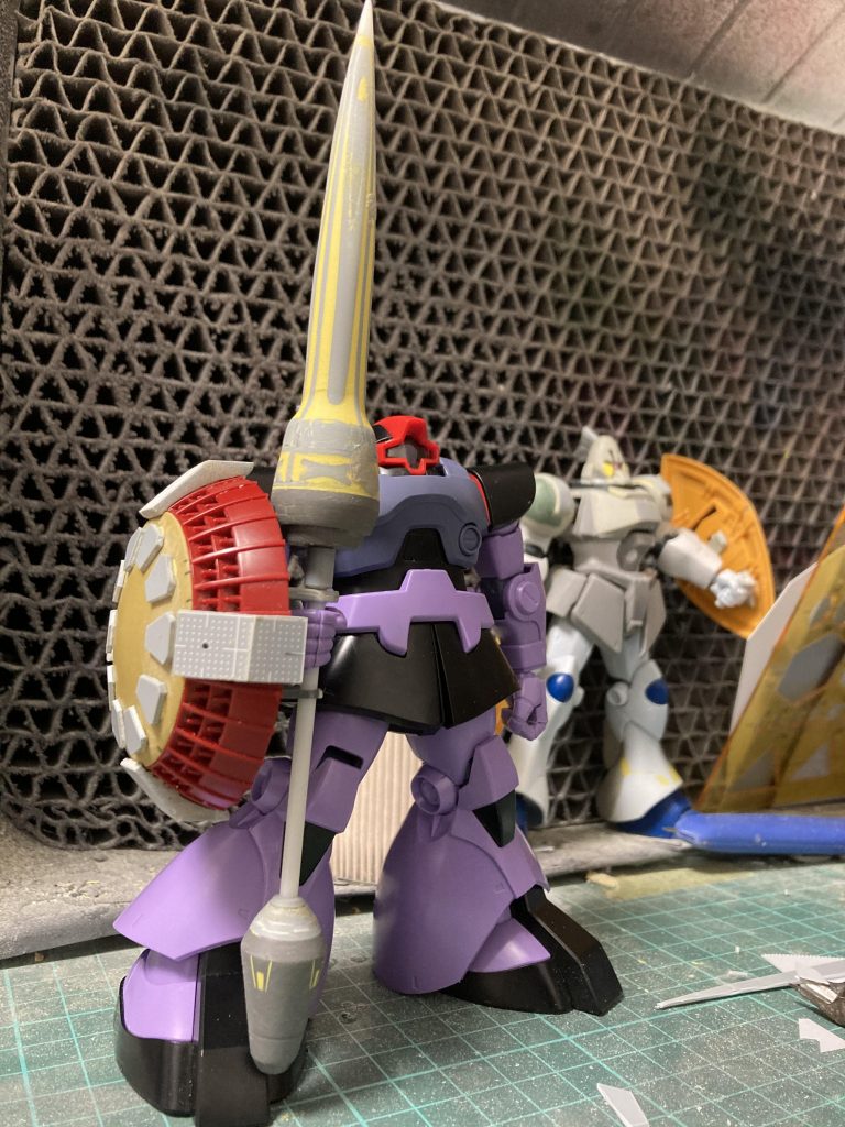 ここまでくるともう塗装前。きっかけは久々にギレン暗殺計画を読み直してたら冬だし…ドムあるし…作れるんじゃないか…？という意欲が湧いて実行に移りました。その前にはガルバルディαにも手をつけてたので今月中か来月頭には塗りたいですね…という訳で閲覧ありがとうございました！