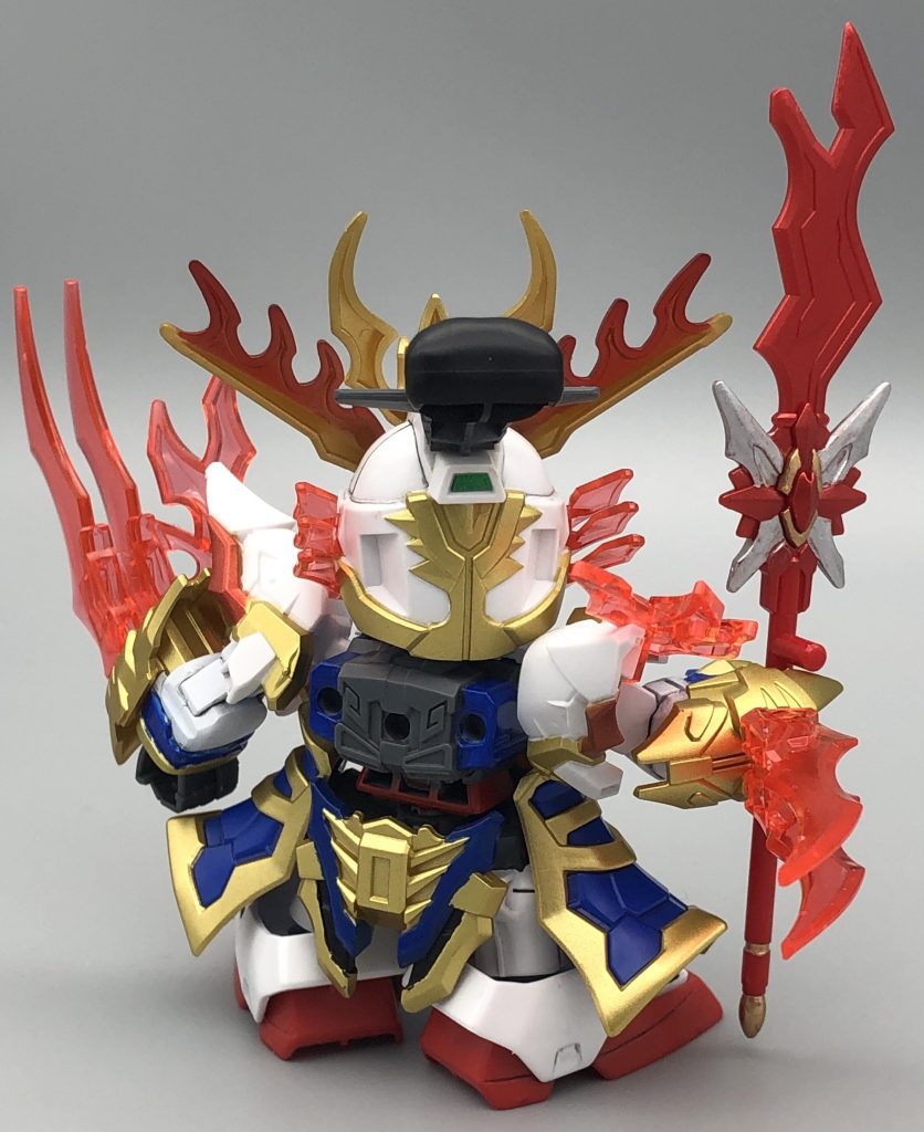 メタリック部分だけは塗装してます。ガイアノーツのEXゴールド＋スターブライトブラスで明めのイエロー寄りにしました。