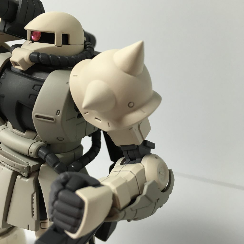 スパイクもモールドを消しました合わせ目消しをしたのはここくらいで他はそのままですよーく見るとちょっと凸凹していますがまぁぱっと見じゃわからんわからん...