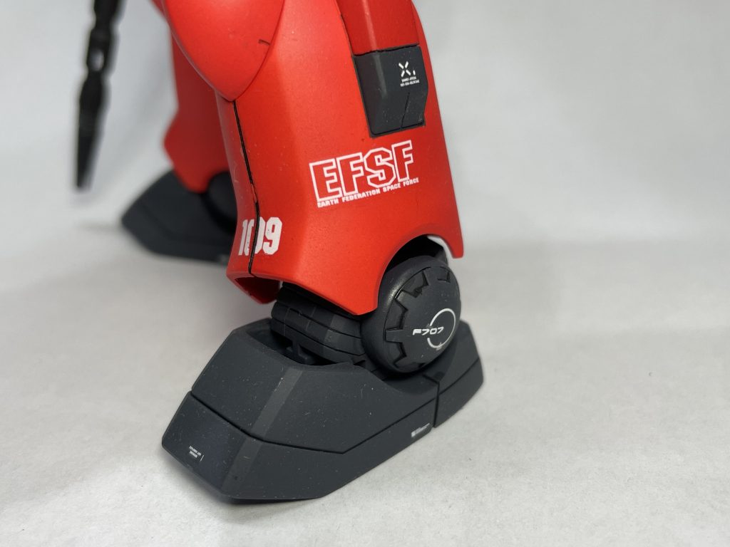 デカール、迷った挙句こんな位置になってしまった。