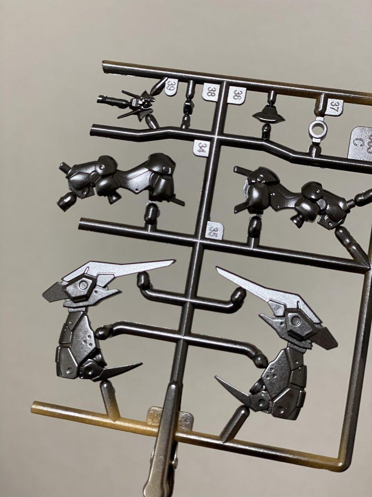 スターブライトアイアンでサフレスランナー塗装しました！