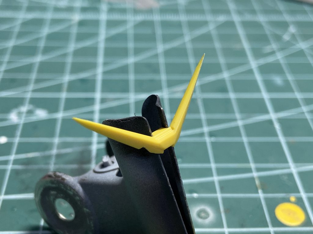 ツノはギンギンに尖らせました。