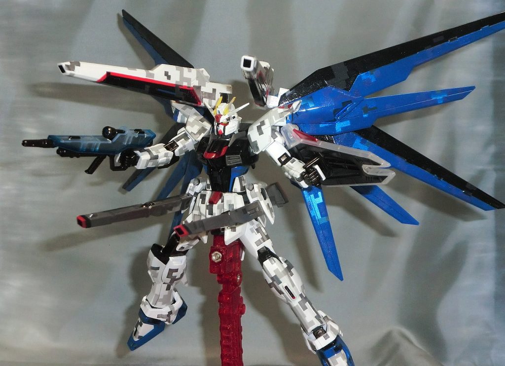 ハイマットフルバースト状態なのにフェイズシフト起動カラー、違和感がすごいですね(笑)