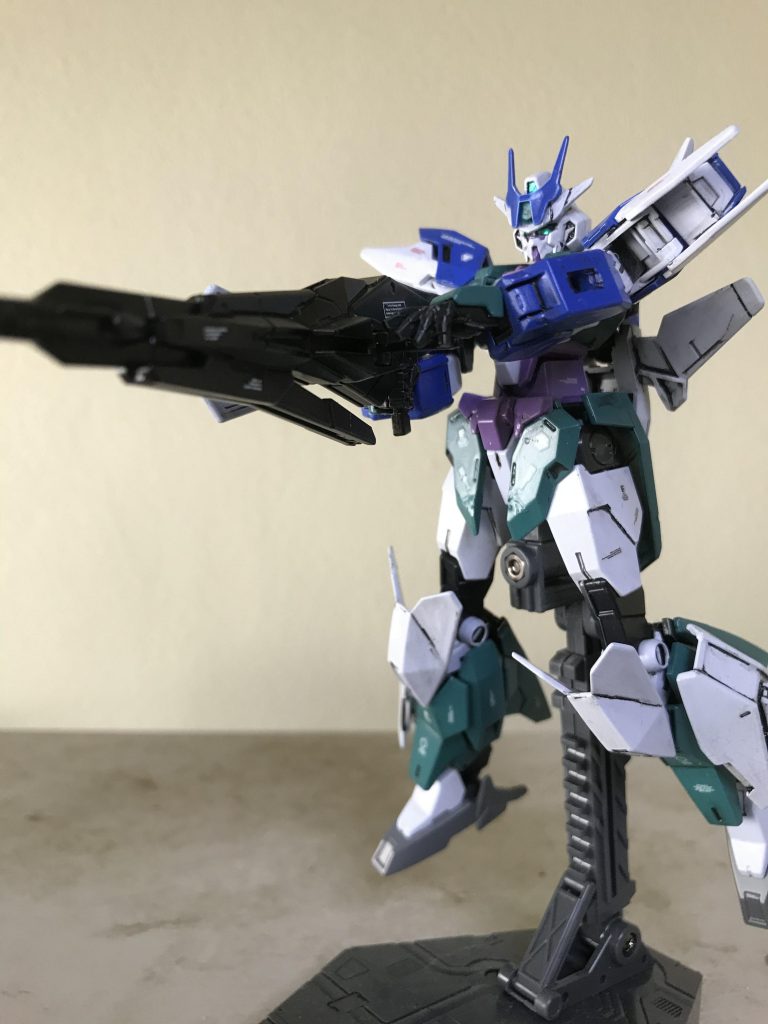 ビームシュートライフルU7を 敵ガンプラを 撃つ ガンダム !