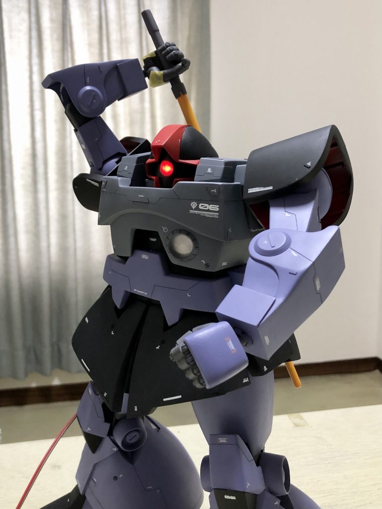 各部関節は無印1/60エクシアを流用してます。手首はロボマニさんを使ってます。