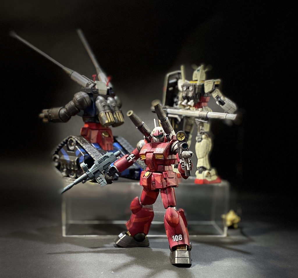 ガンキャは渋めに塗装しました。若干色を変えたスプリット迷彩でそこまでクッキリと区別しない様にしました。