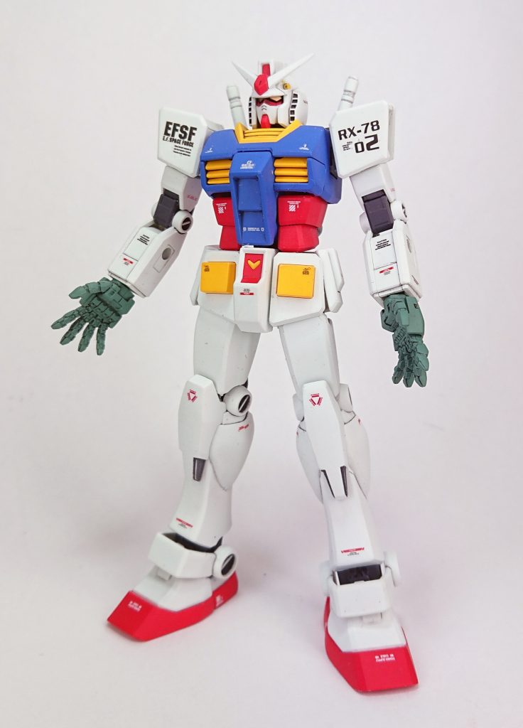 平手はいい感じ。個人的にガンダムとして理想なプロポーション。これ550円ですよw