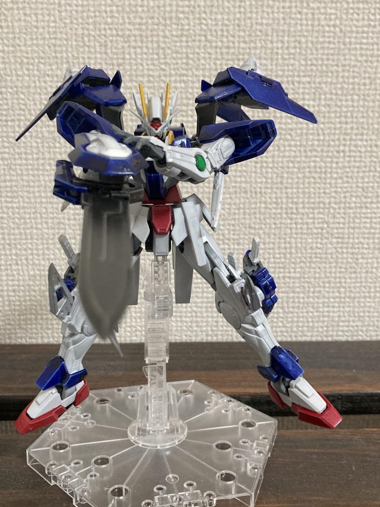 主兵装 GNソードエクシアのこの武器が大好きで、これを持たせる事前提でミキシングしました